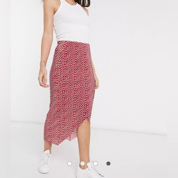 NWOT - ASOS DESIGN Plisse Polka Dot Wrap Midi Skirt - Red - Size 6 - Picture 2 of 9